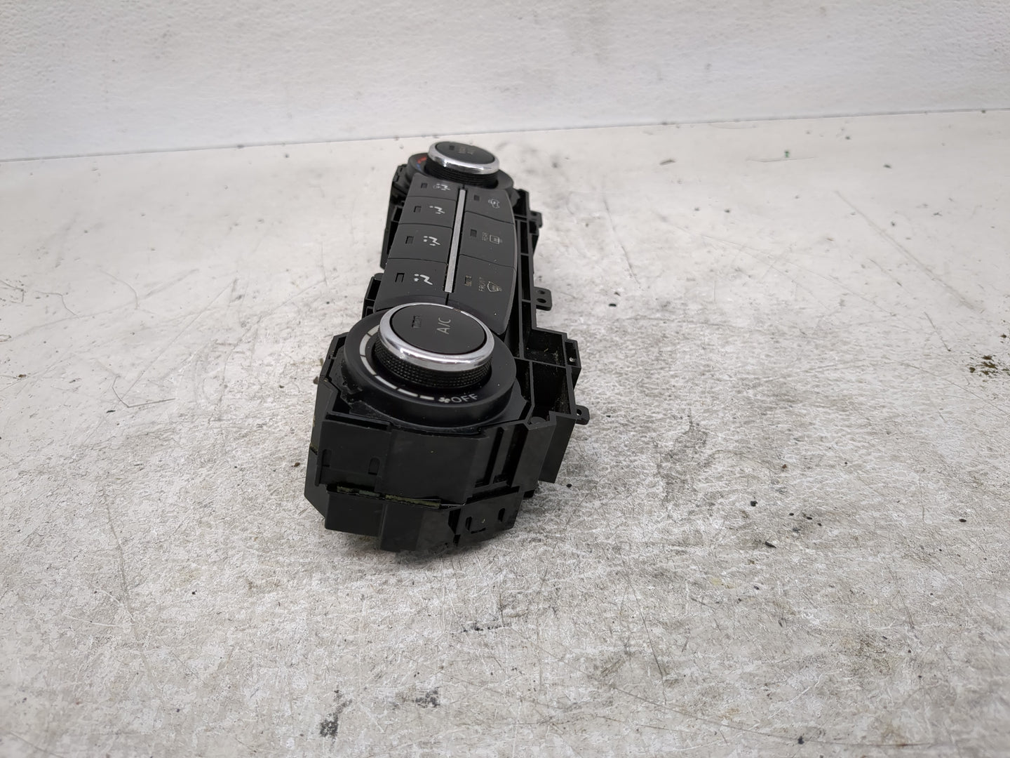 2015-2017 Nissan Sentra Climate Control Module Temperature AC/Heater Replacement Fits Fits 2015 2016 2017 OEM Used Auto Part