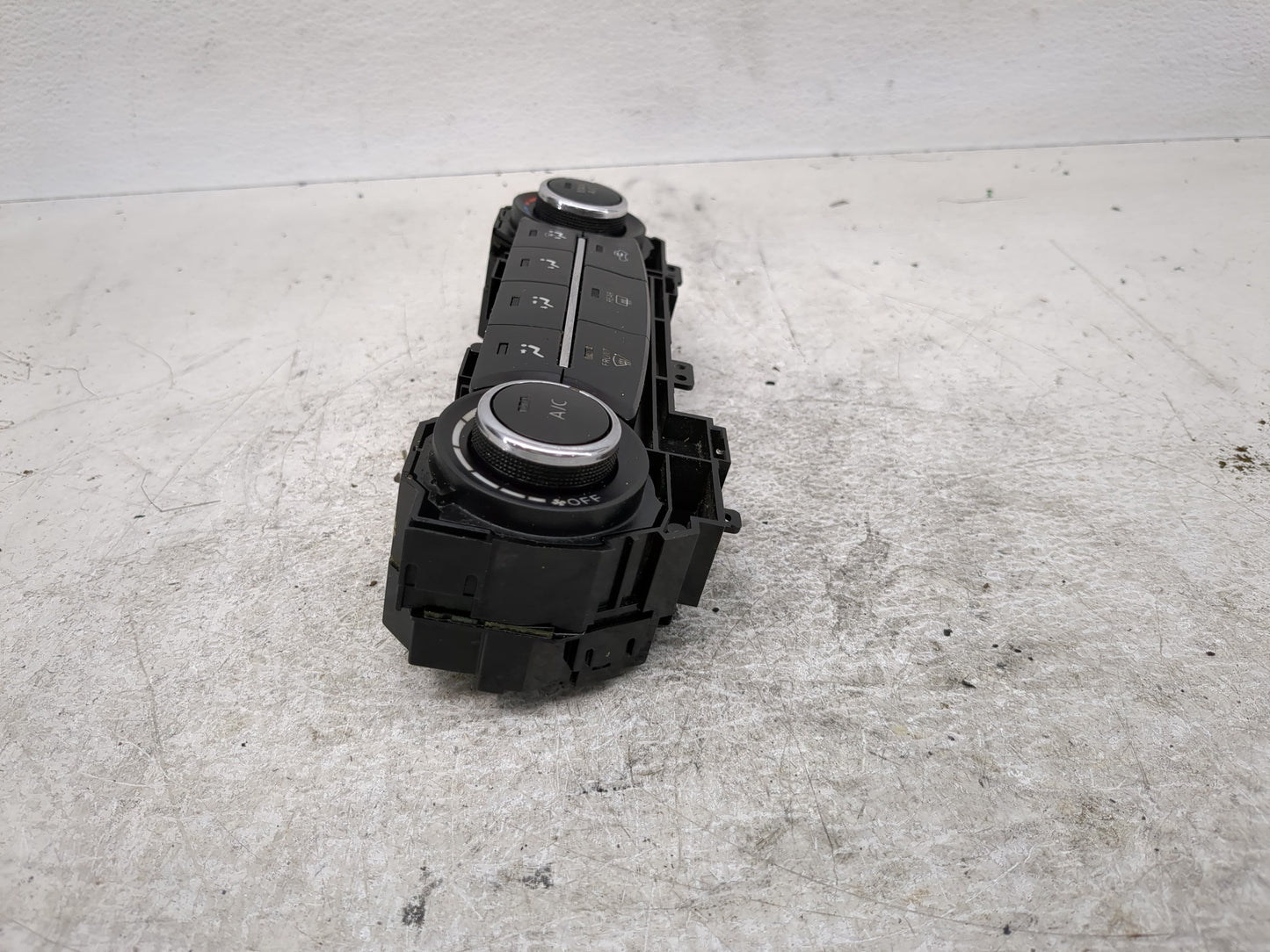 2015-2017 Nissan Sentra Climate Control Module Temperature AC/Heater Replacement Fits Fits 2015 2016 2017 OEM Used Auto Part