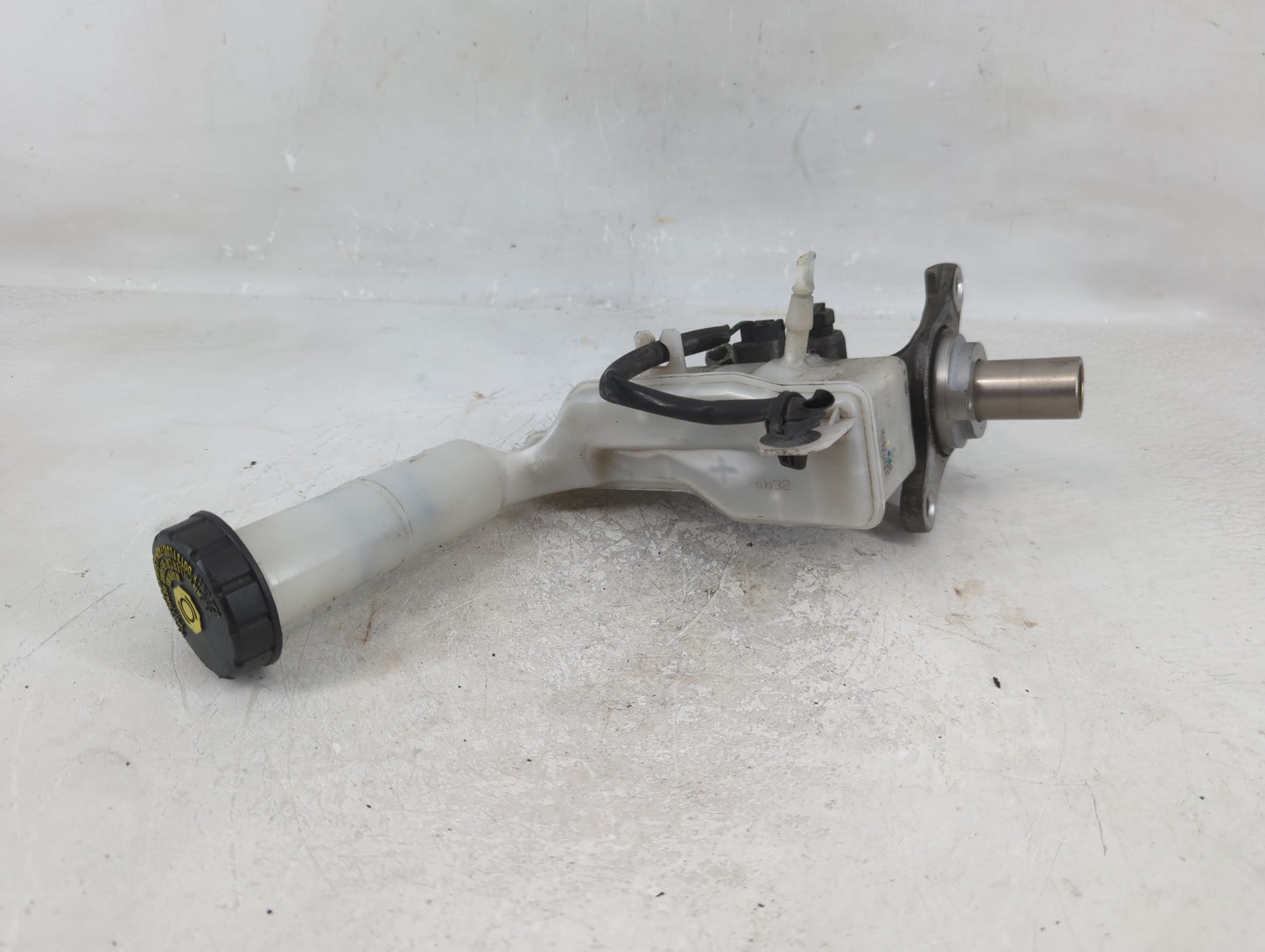 2013-2019 Nissan Sentra Brake Master Cylinder - Oemusedautoparts1.com