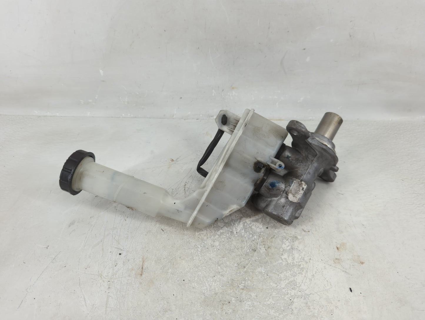 2013-2019 Nissan Sentra Brake Master Cylinder - Oemusedautoparts1.com