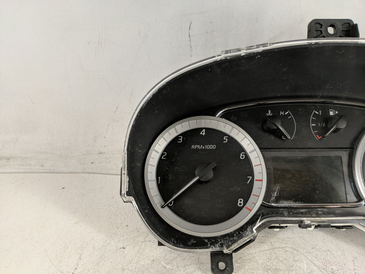 2014-2015 Nissan Sentra Instrument Cluster Speedometer Gauges Fits Fits 2014 2015 OEM Used Auto Parts - Oemusedautoparts1.co