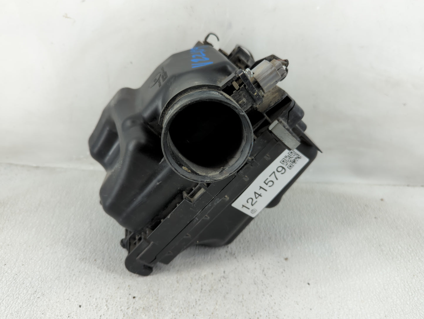 2015 Nissan Sentra Air Cleaner Intake-duct Hose Tube - Oemusedautoparts1.com
