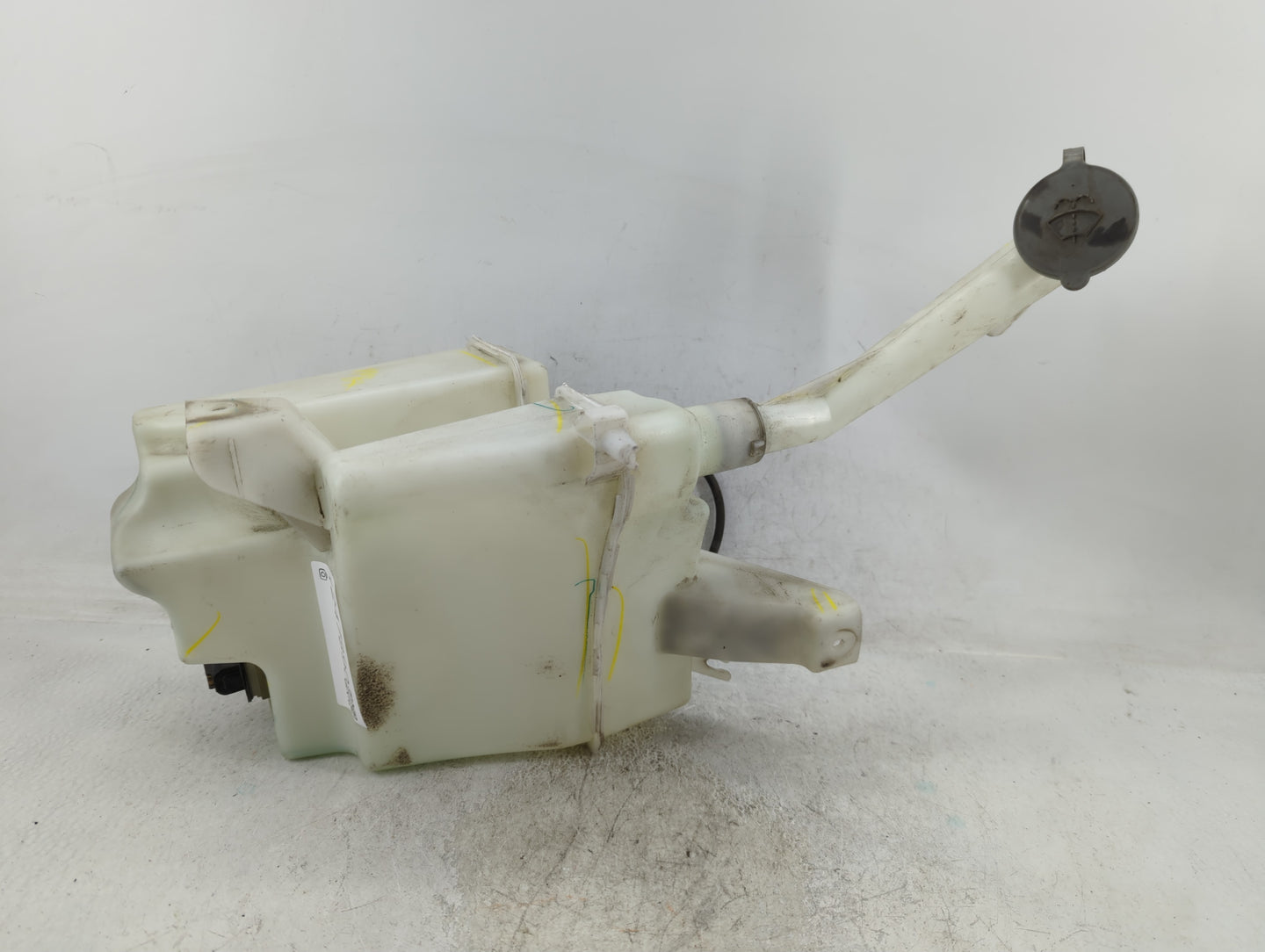 2013-2015 Nissan Sentra Windshield Washer Fluid Reservoir Bottle Oem - Oemusedautoparts1.com