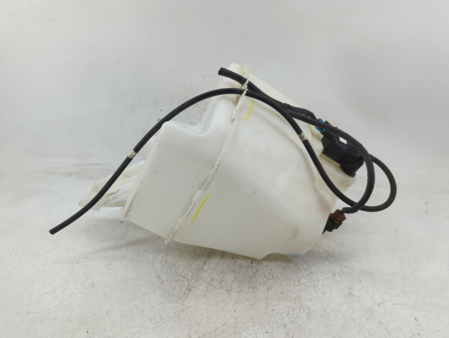 2013-2015 Nissan Sentra Windshield Washer Fluid Reservoir Bottle Oem - Oemusedautoparts1.com