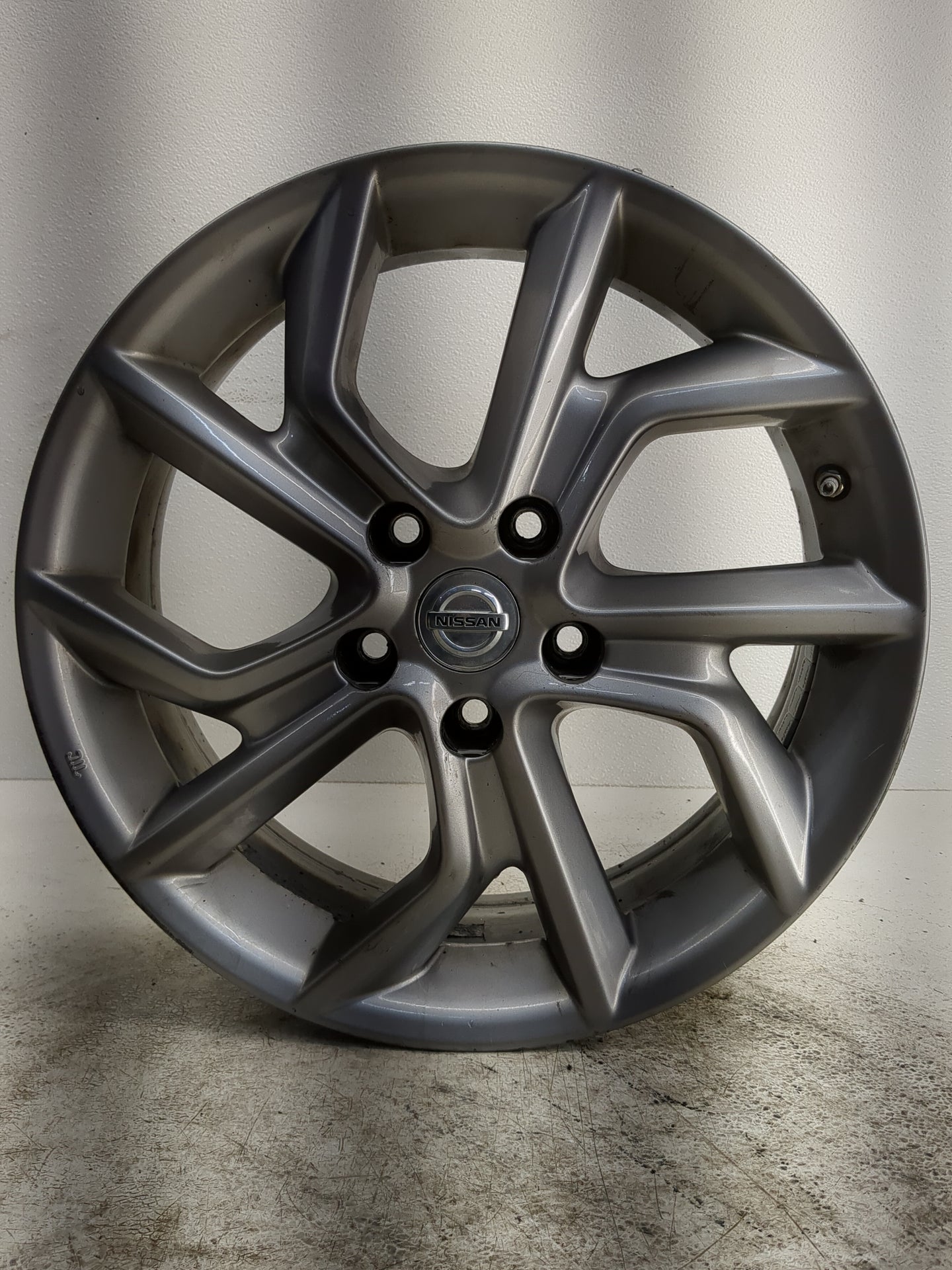 2013-2015 Nissan Sentra Oem Wheel Rim - Oemusedautoparts1.com
