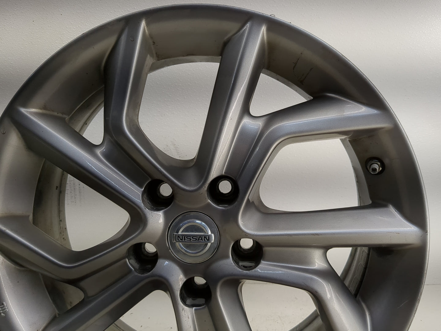 2013-2015 Nissan Sentra Oem Wheel Rim - Oemusedautoparts1.com