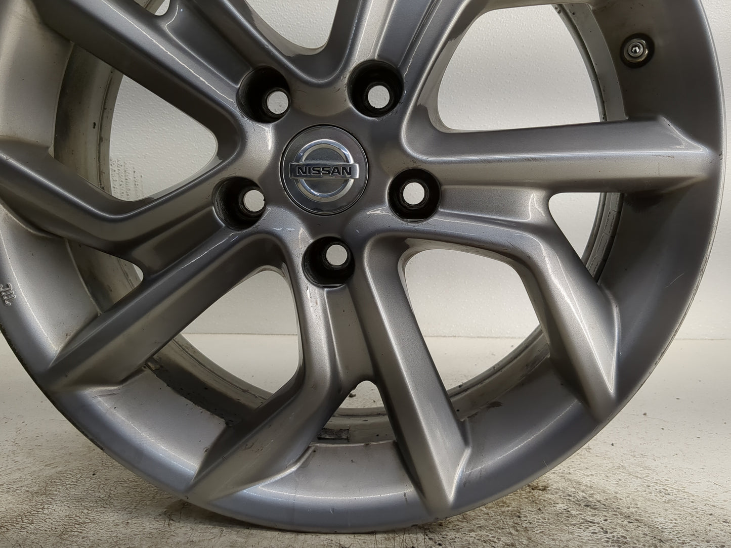 2013-2015 Nissan Sentra Oem Wheel Rim - Oemusedautoparts1.com