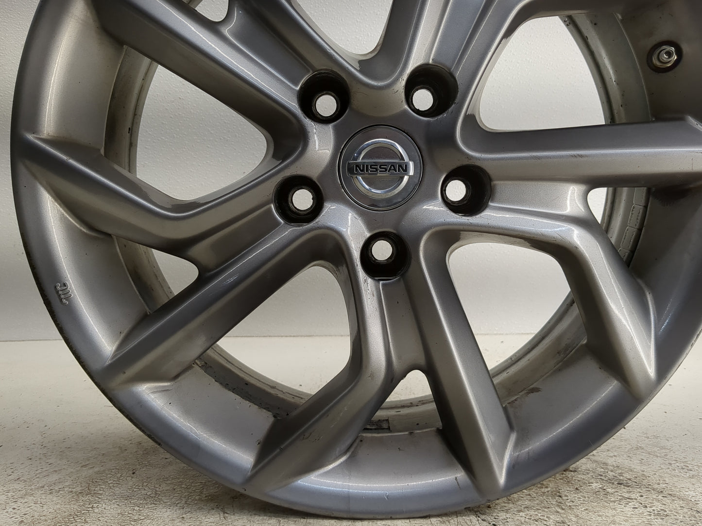 2013-2015 Nissan Sentra Oem Wheel Rim - Oemusedautoparts1.com