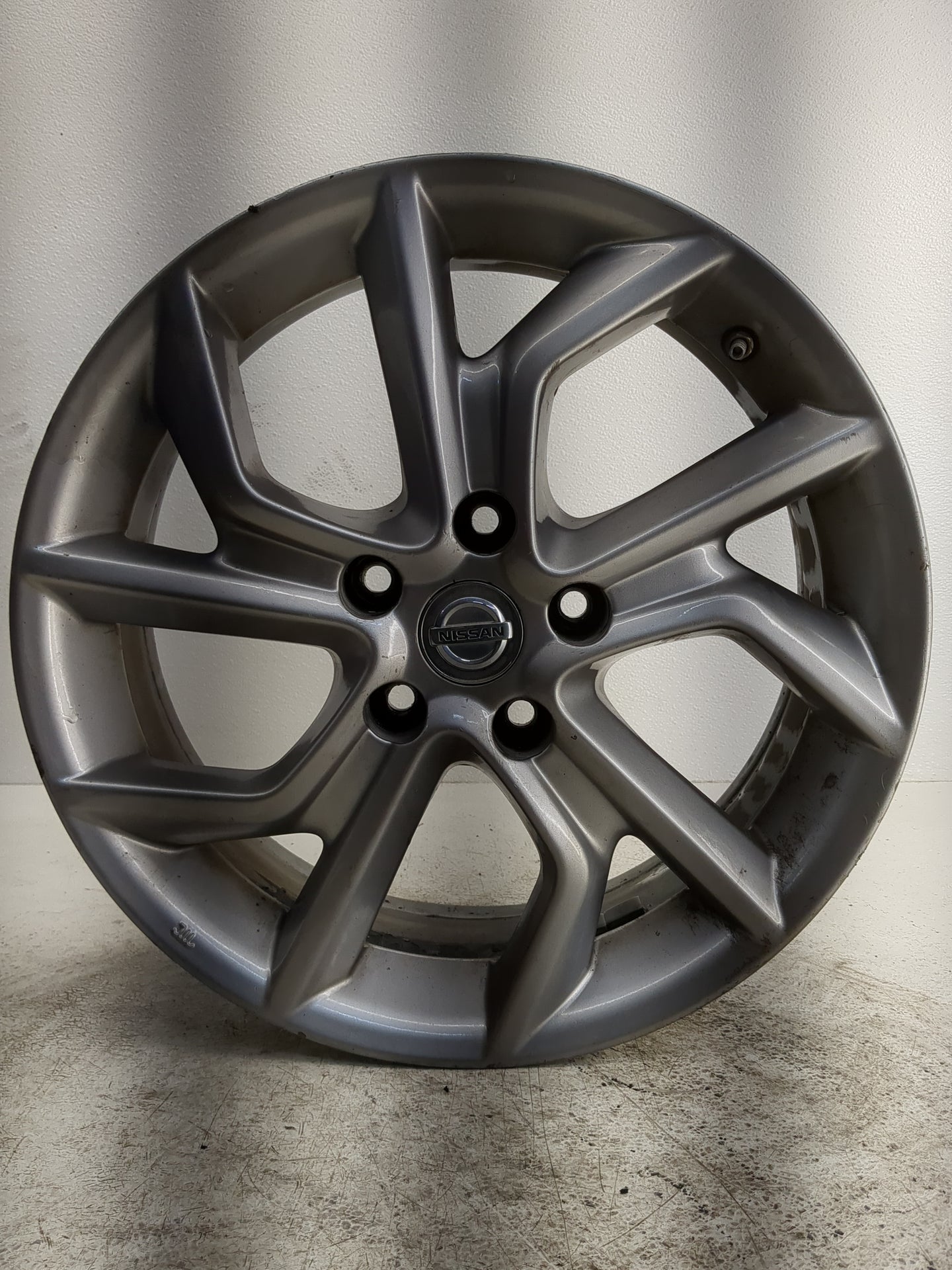 2013-2015 Nissan Sentra Oem Wheel Rim - Oemusedautoparts1.com