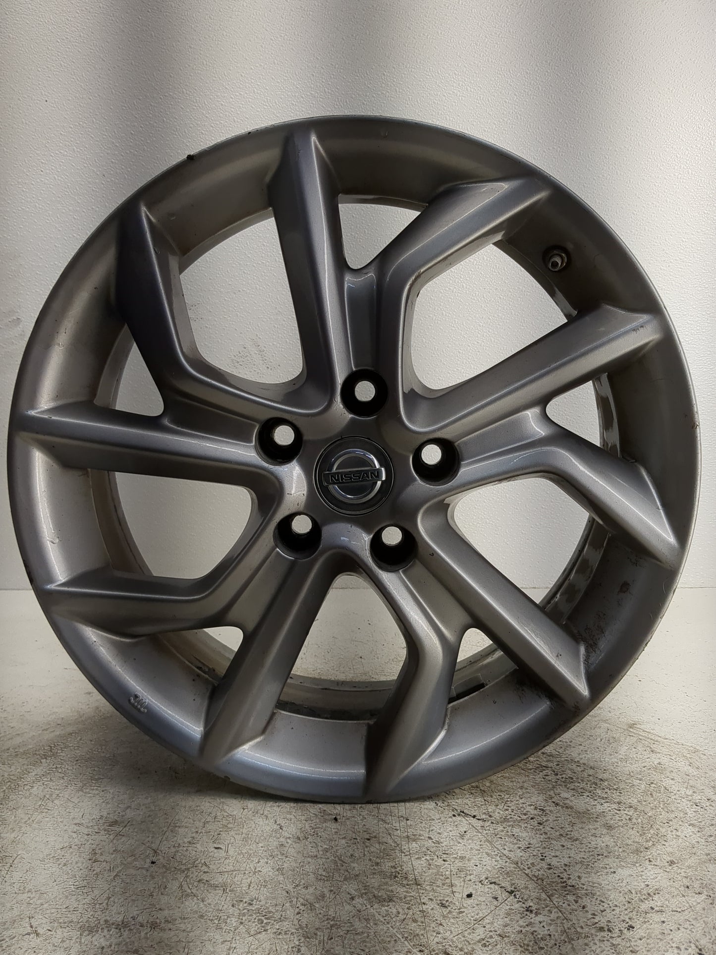 2013-2015 Nissan Sentra Oem Wheel Rim - Oemusedautoparts1.com