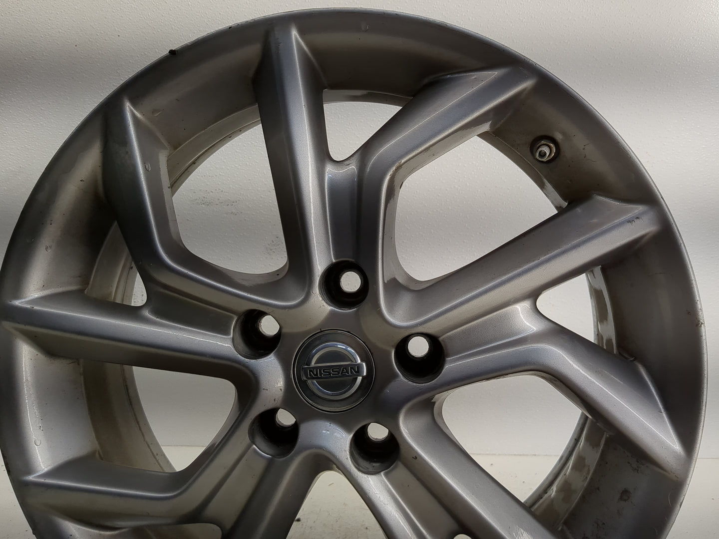 2013-2015 Nissan Sentra Oem Wheel Rim - Oemusedautoparts1.com