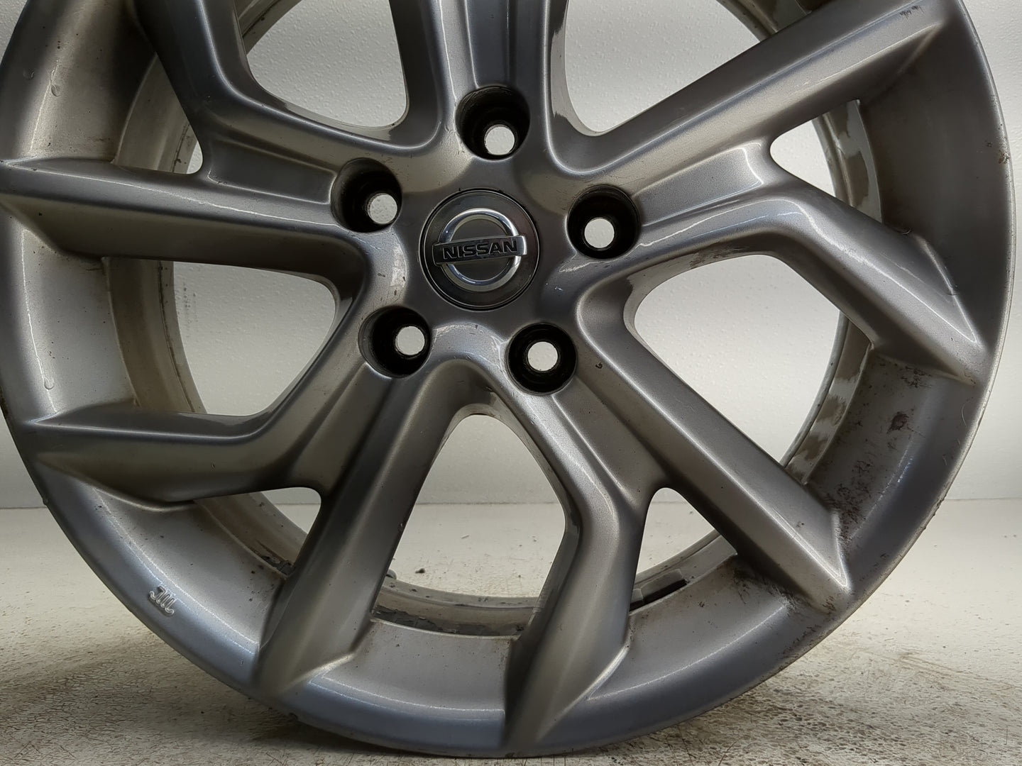 2013-2015 Nissan Sentra Oem Wheel Rim - Oemusedautoparts1.com