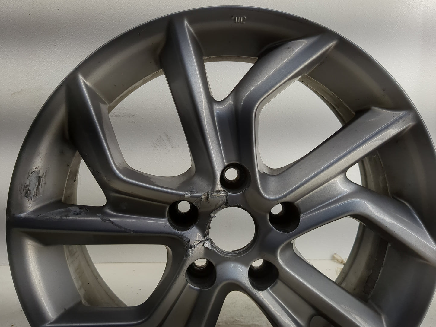 2013-2015 Nissan Sentra Oem Wheel Rim - Oemusedautoparts1.com