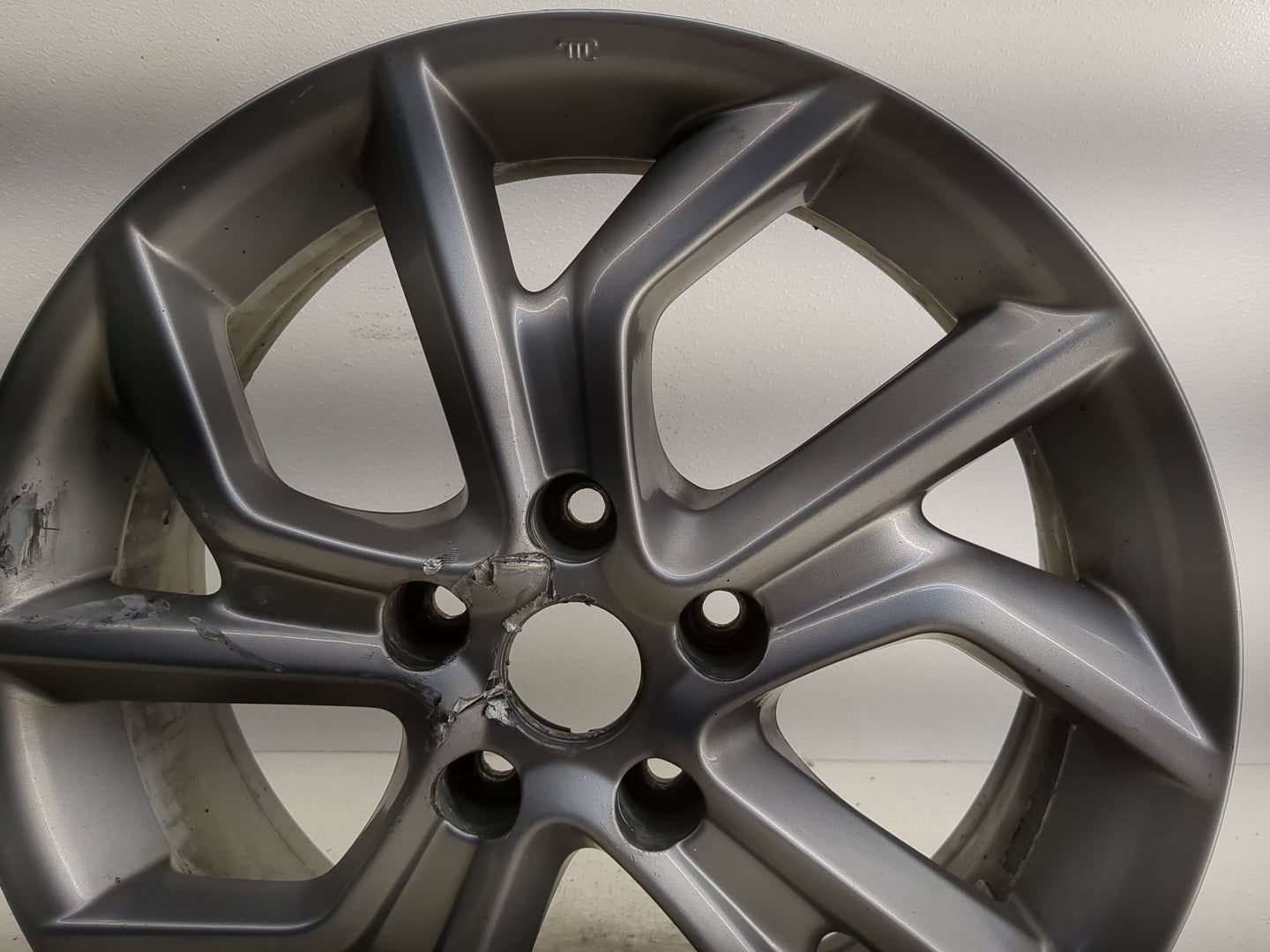 2013-2015 Nissan Sentra Oem Wheel Rim - Oemusedautoparts1.com