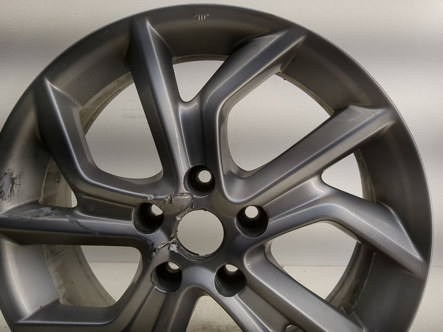 2013-2015 Nissan Sentra Oem Wheel Rim - Oemusedautoparts1.com