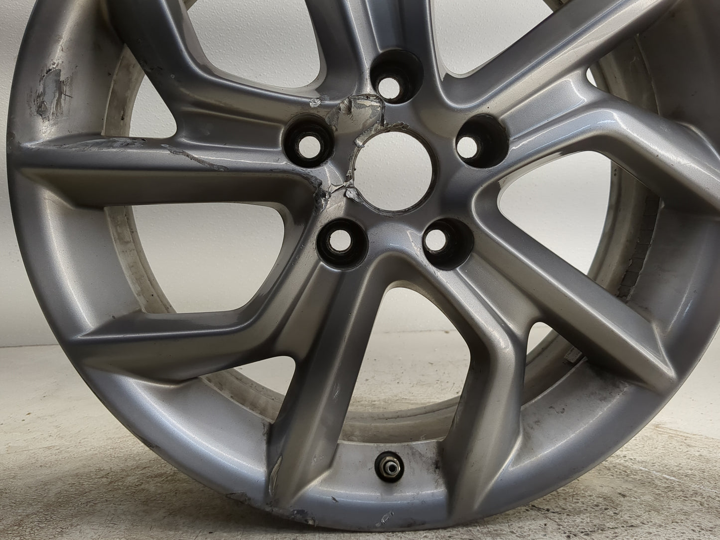 2013-2015 Nissan Sentra Oem Wheel Rim - Oemusedautoparts1.com