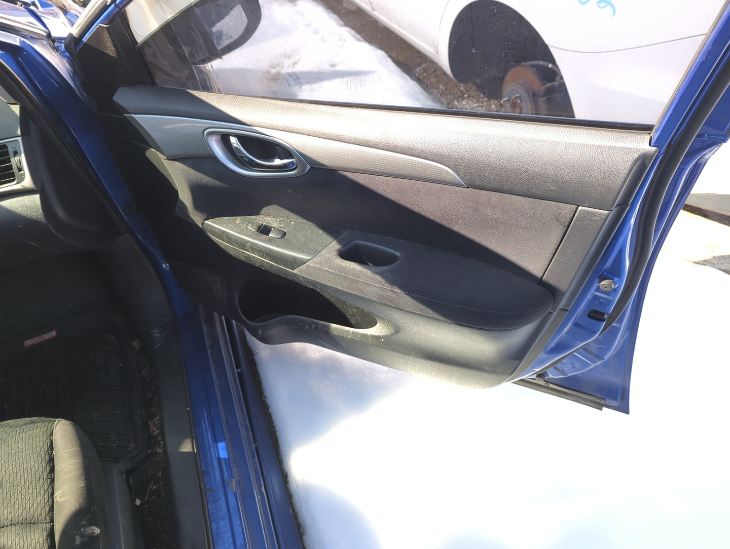 2015 Nissan Sentra Front Right Passenger Interior Door Panel Trim - Oemusedautoparts1.com