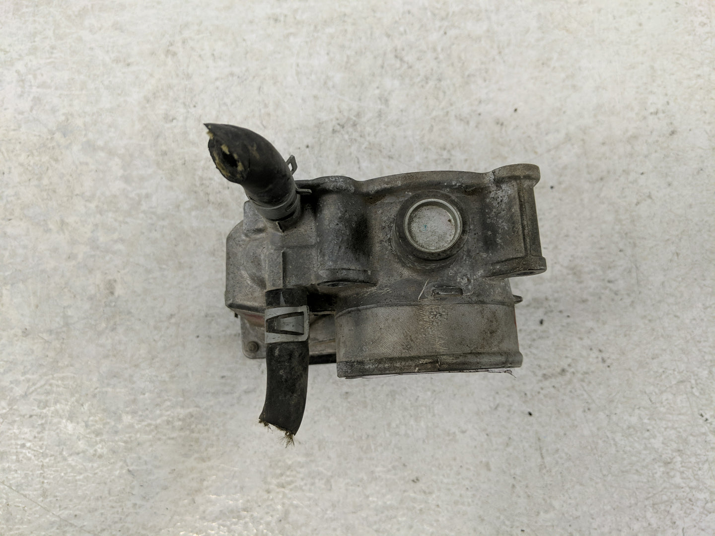 2015 Nissan Sentra Throttle Body Fits OEM Used Auto Parts - Oemusedautoparts1.com
