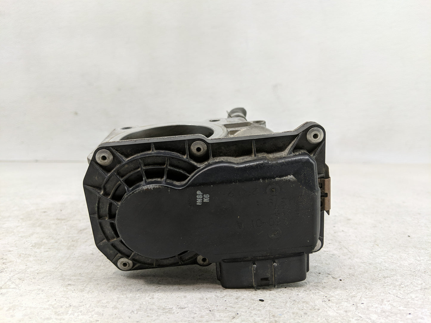 2015 Nissan Sentra Throttle Body Fits OEM Used Auto Parts - Oemusedautoparts1.com