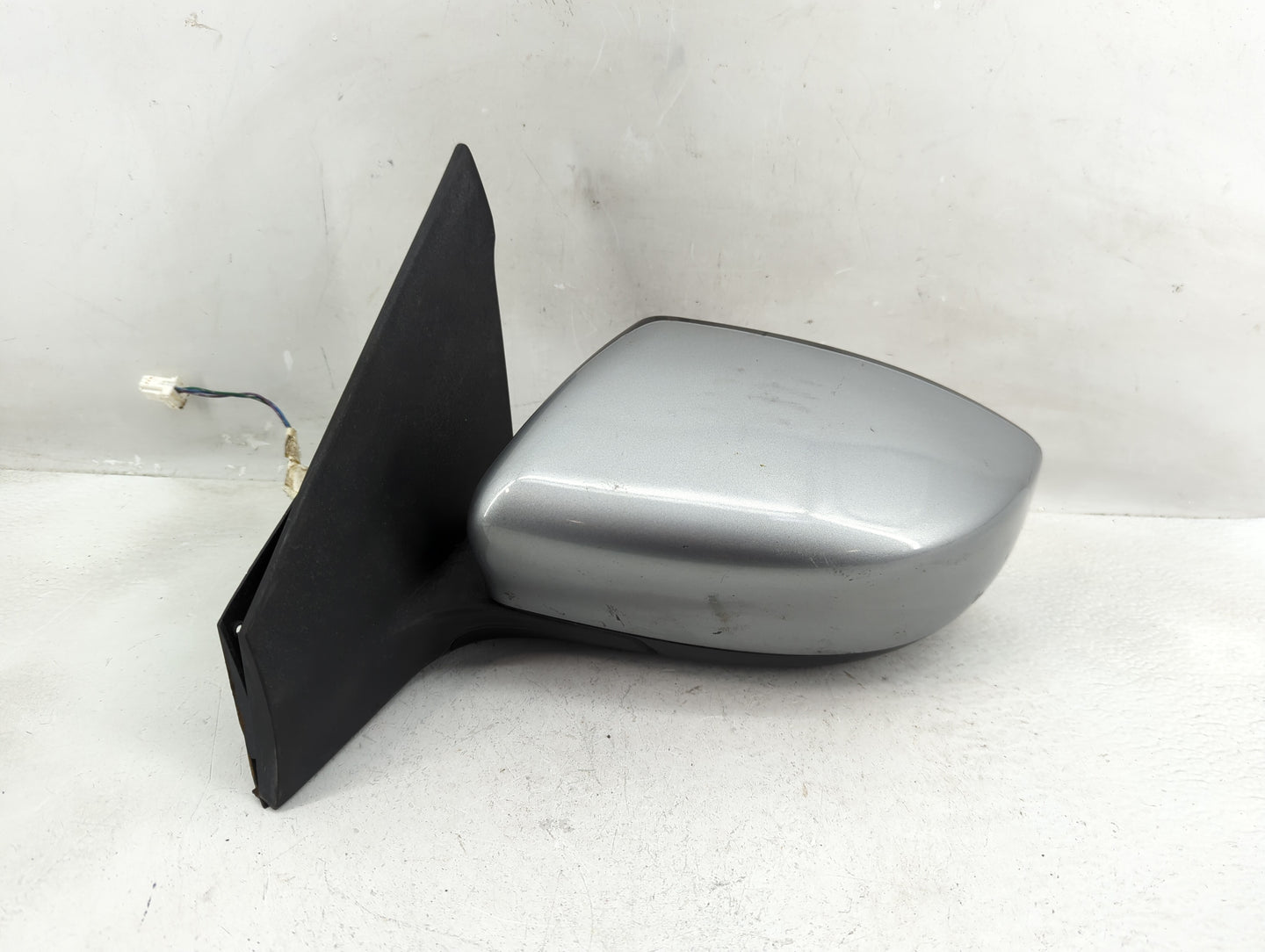 2013-2015 Nissan Sentra Driver Side View Mirror - Left Door Mirror OEM Used - Oemusedautoparts1.com