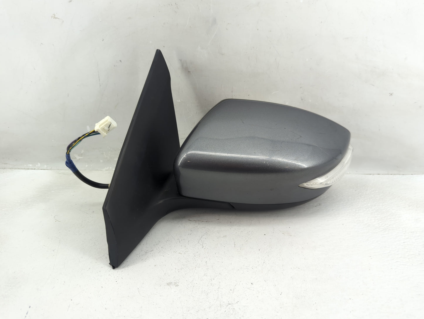 2013-2015 Nissan Sentra Driver Side View Mirror - Left Door Mirror OEM Used - Oemusedautoparts1.com