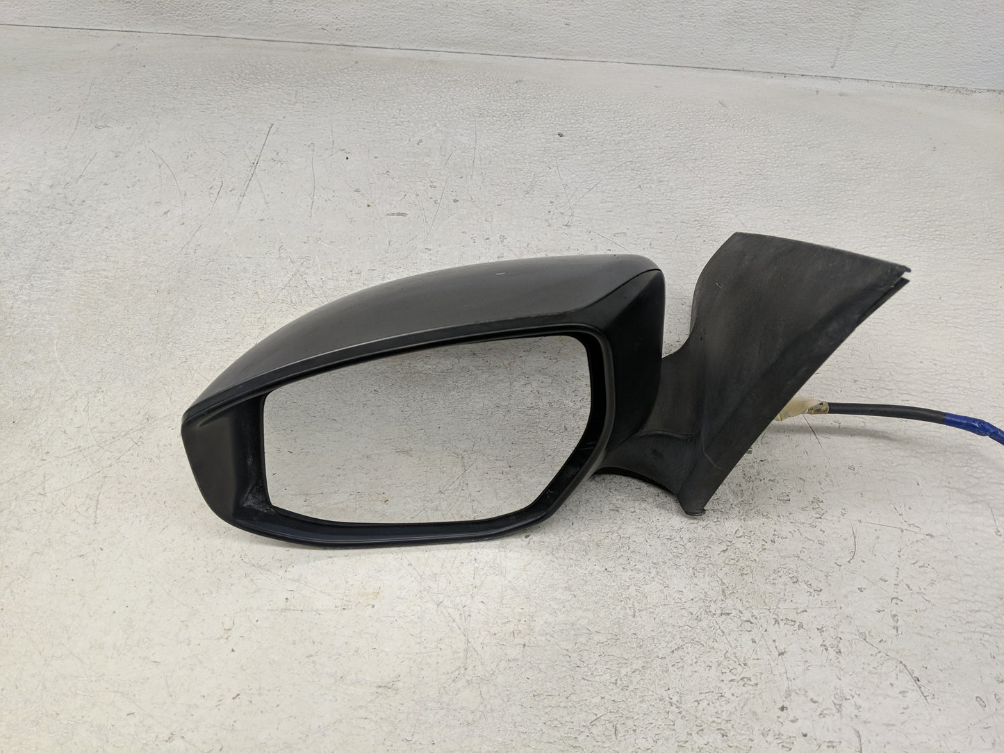 2013-2015 Nissan Sentra Driver Side View Mirror - Left Door Mirror OEM Used - Oemusedautoparts1.com