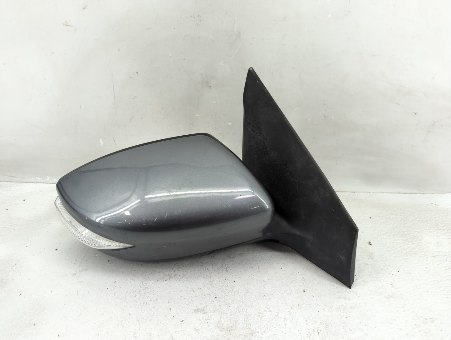 2013-2015 Nissan Sentra Passenger Side View Mirror - Right Door Mirror OEM Used - Oemusedautoparts1.com