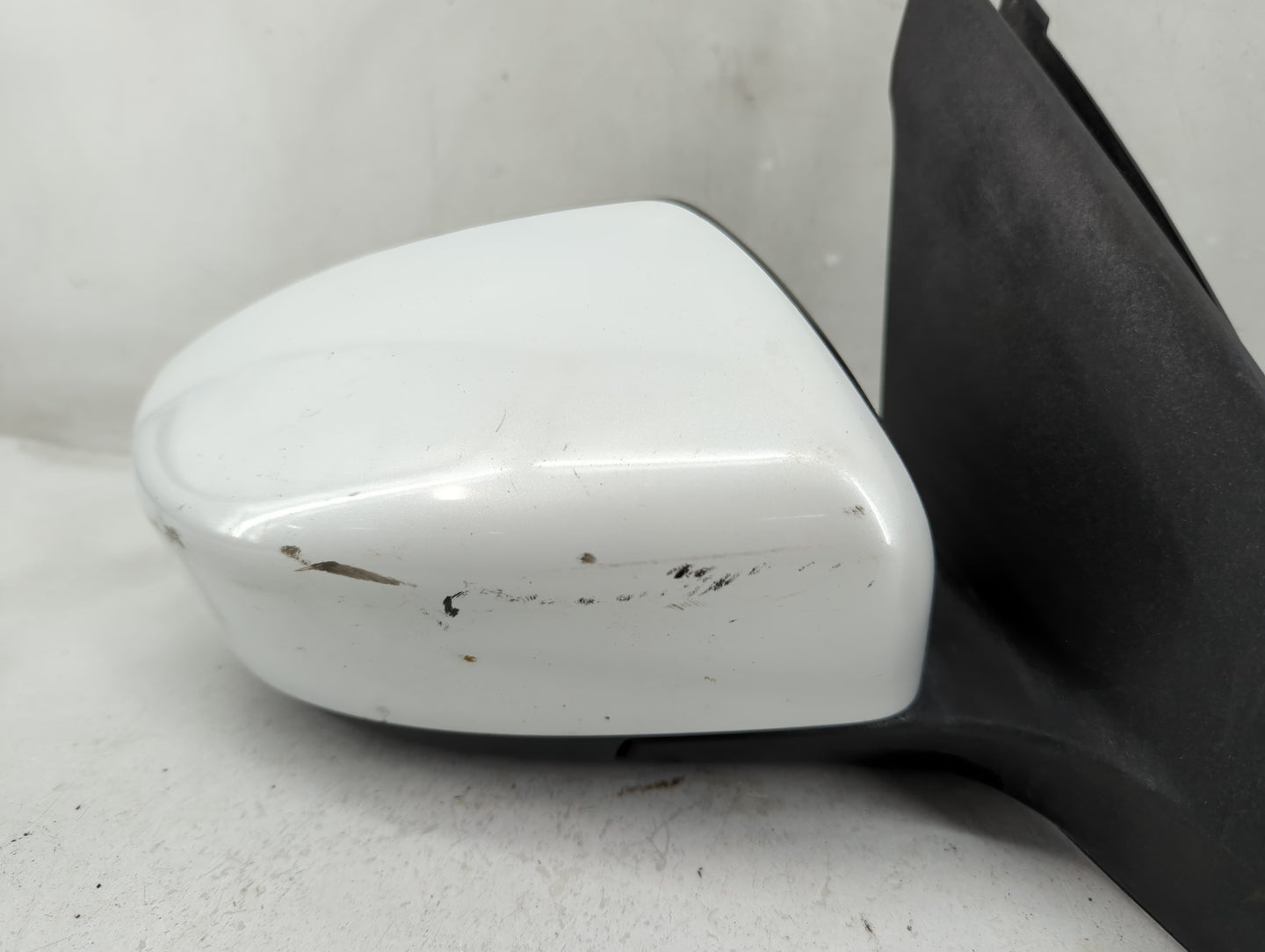 2013-2015 Nissan Sentra Passenger Side View Mirror - Right Door Mirror OEM Used - Oemusedautoparts1.com