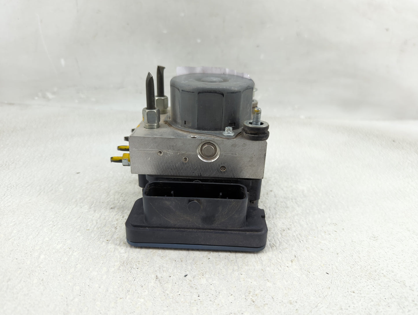 2014-2015 Nissan Sentra ABS Pump Control Module Replacement P/N:47660-38G0C Fits Fits 2014 2015 OEM Used Auto Parts - Oemuse