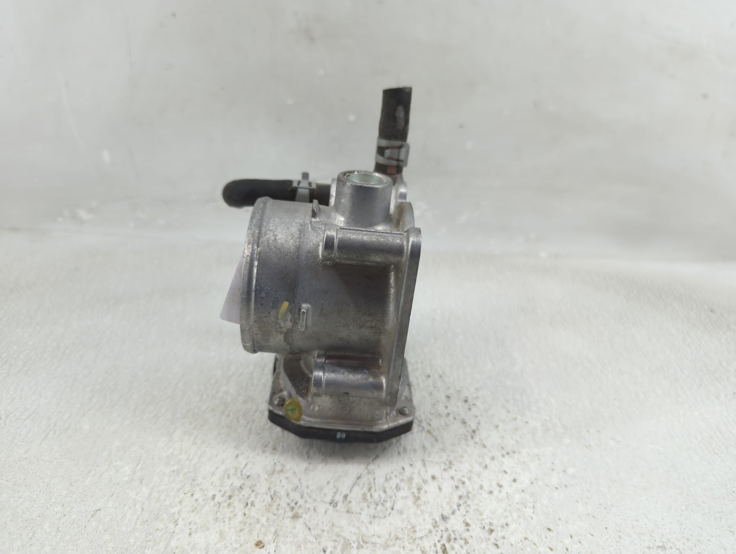 2013-2019 Nissan Sentra Throttle Body P/N:3RA60-01 A Fits Fits 2013 2014 2015 2016 2017 2018 2019 OEM Used Auto Parts - Oemu