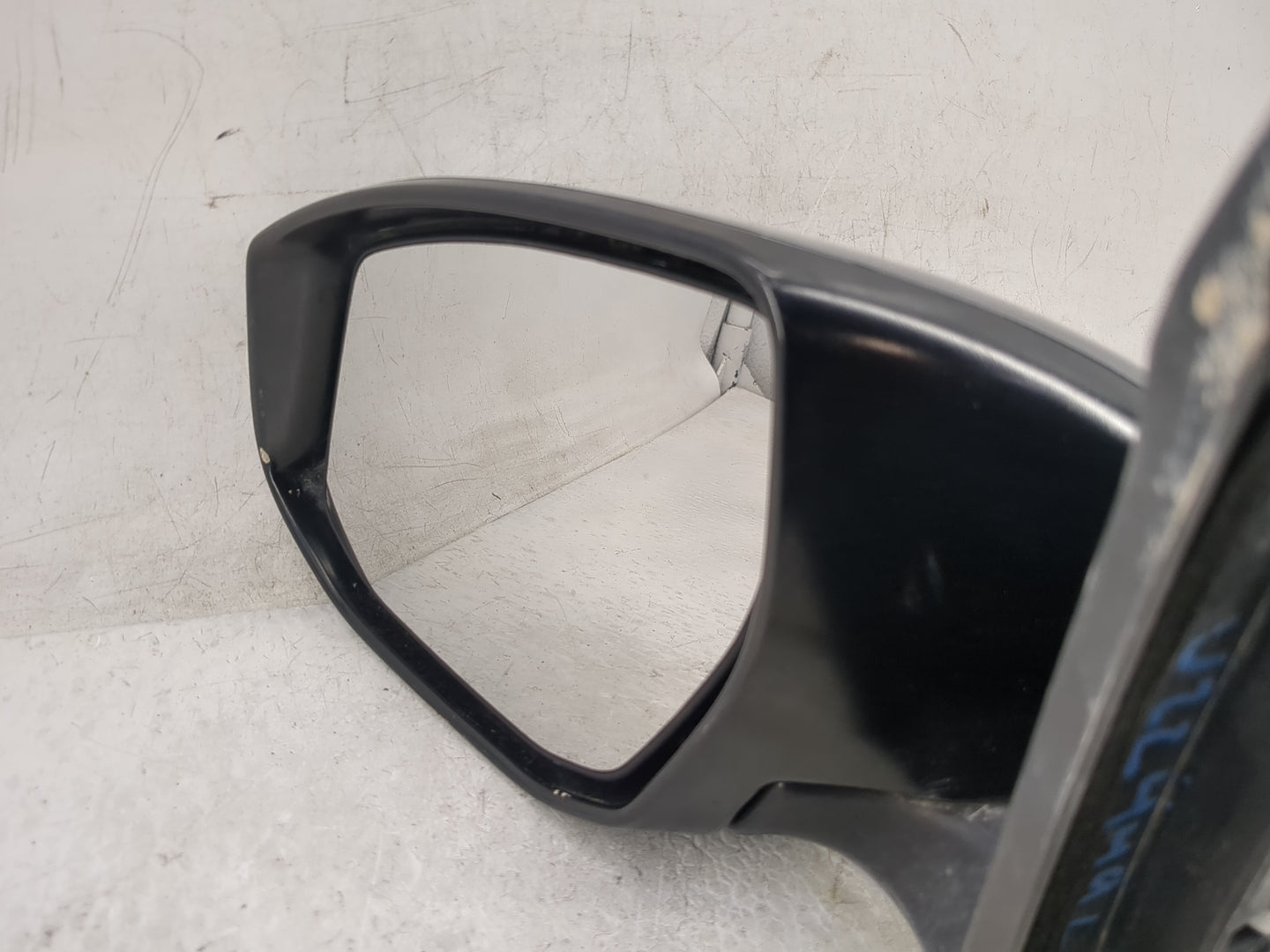 2013-2015 Nissan Sentra Driver Side View Mirror - Left Door Mirror OEM Used - Oemusedautoparts1.com