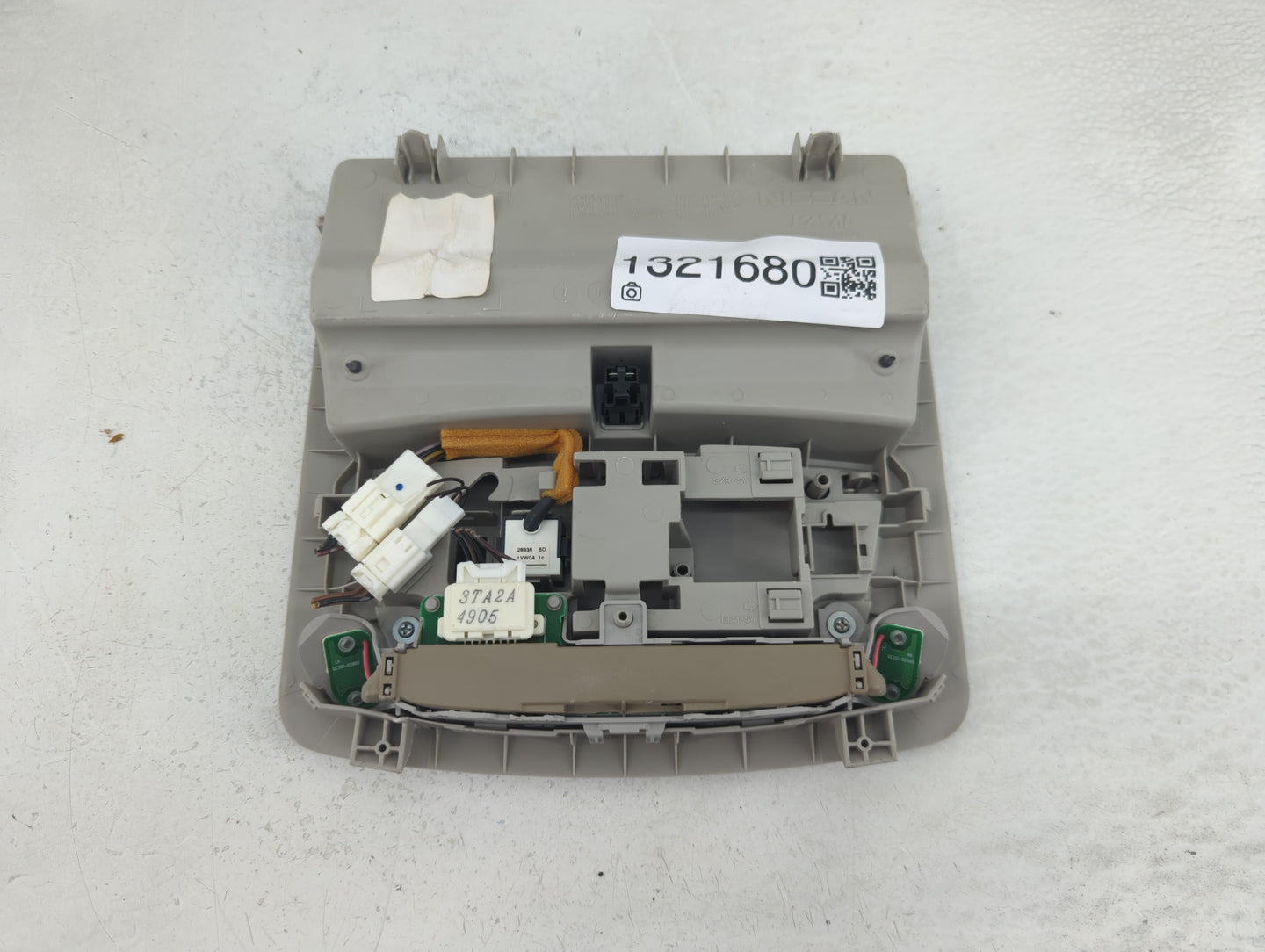 2014-2015 Nissan Sentra Overhead Roof Console 1321680 - Oemusedautoparts1.com