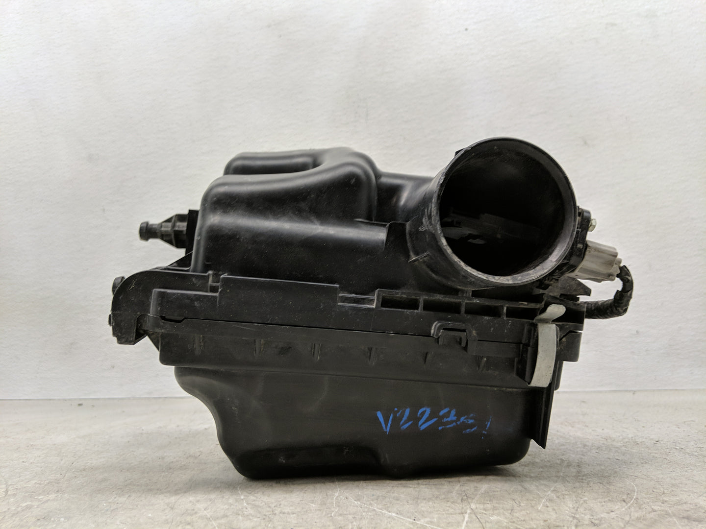 2013-2019 Nissan Sentra Air Cleaner Intake-duct Hose Tube - Oemusedautoparts1.com
