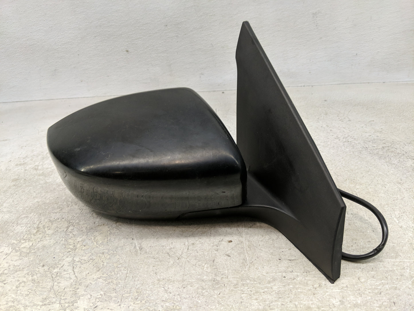 2013-2015 Nissan Sentra Passenger Side View Mirror - Right Door Mirror OEM Used - Oemusedautoparts1.com