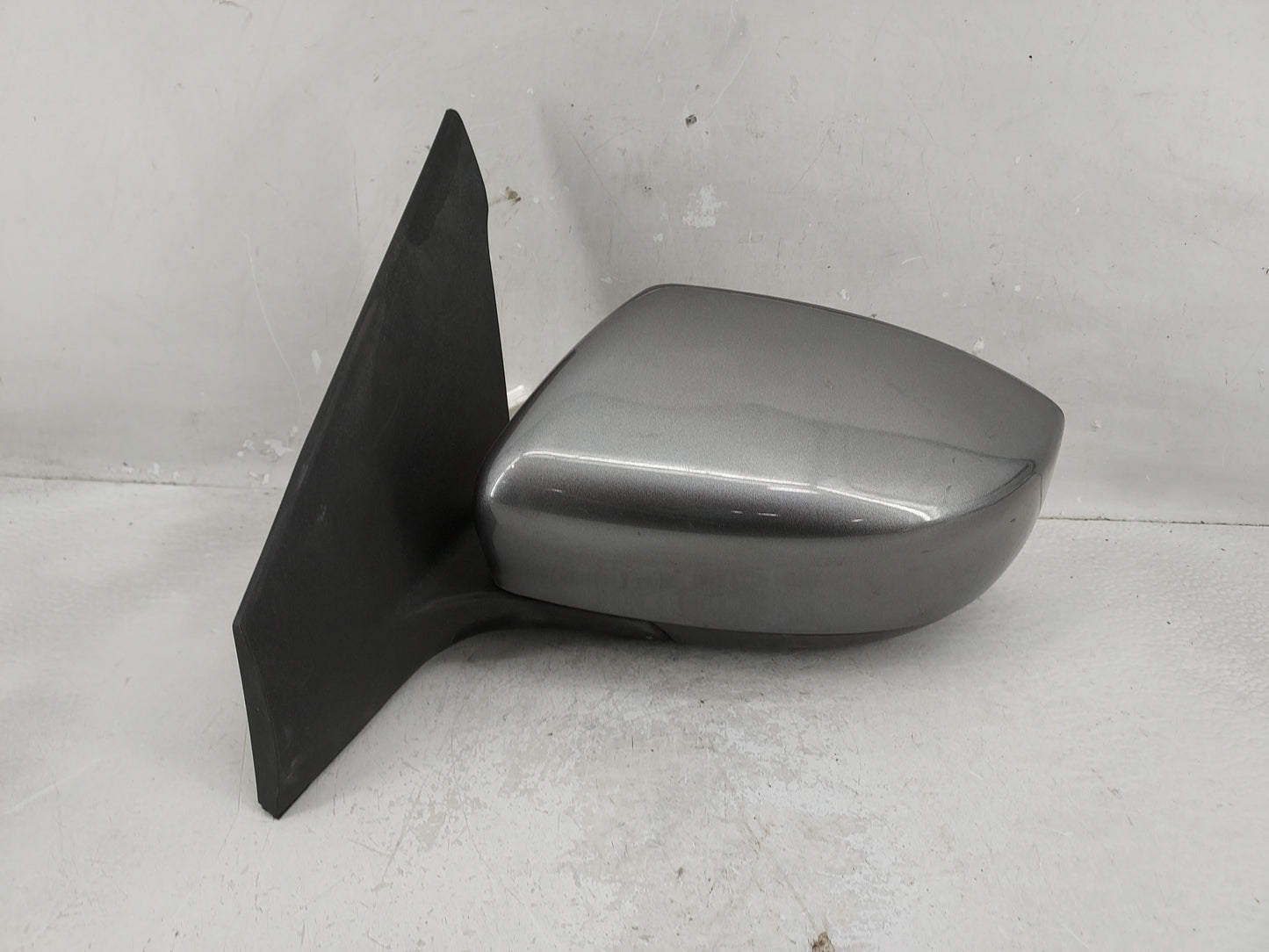 2013-2015 Nissan Sentra Driver Side View Mirror - Left Door Mirror OEM Used - Oemusedautoparts1.com