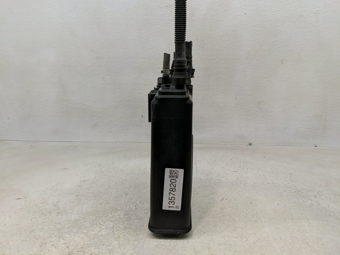 2015 Nissan Sentra Fuel Vapor Charcoal Canister 1357820 - Oemusedautoparts1.com