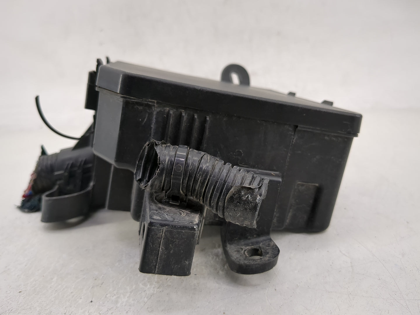 2013-2019 Nissan Sentra Fusebox Fuse Box Panel Relay Module P/N:284B7 3RA1B Fits Fits 2013 2014 2015 2016 2017 2018 2019 OEM