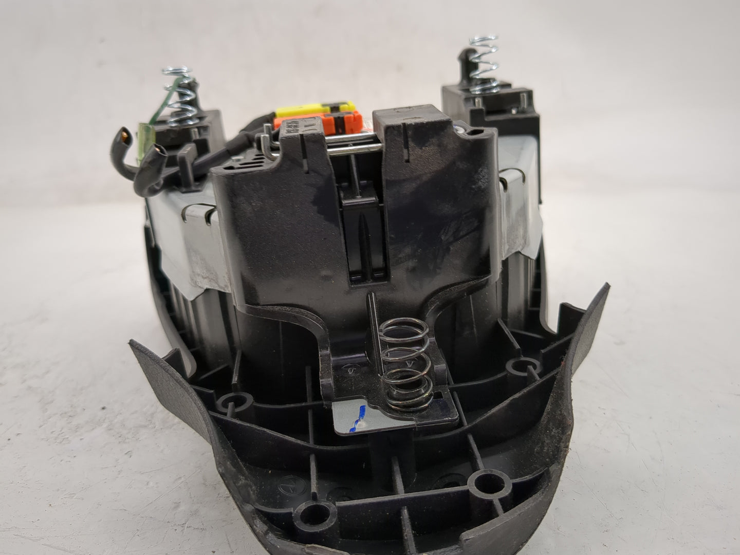 2013-2019 Nissan Sentra Air Bag Driver Left Steering Wheel Mounted Fits Fits 2013 2014 2015 2016 2017 2018 2019 OEM Used Aut