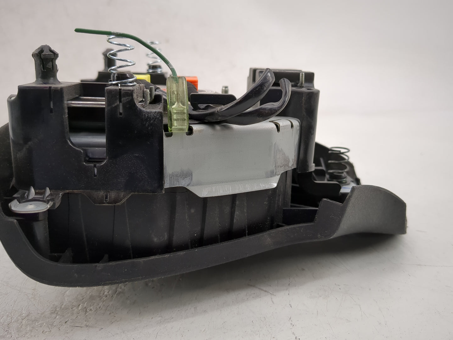 2013-2019 Nissan Sentra Air Bag Driver Left Steering Wheel Mounted Fits Fits 2013 2014 2015 2016 2017 2018 2019 OEM Used Aut