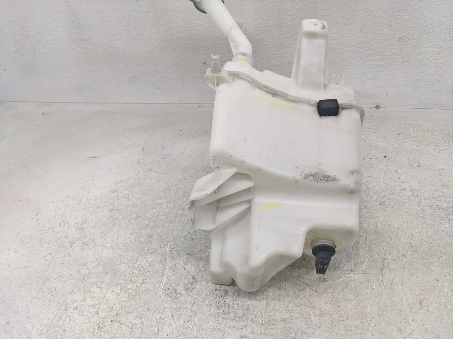 2013-2015 Nissan Sentra Windshield Washer Fluid Reservoir Bottle Oem - Oemusedautoparts1.com