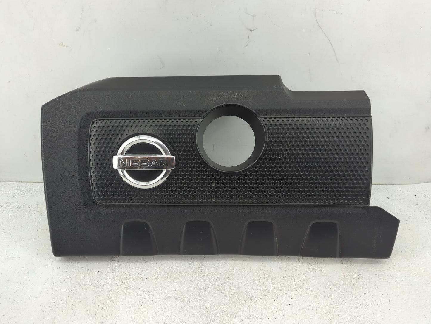 2015 Nissan Sentra Engine Cover - Oemusedautoparts1.com