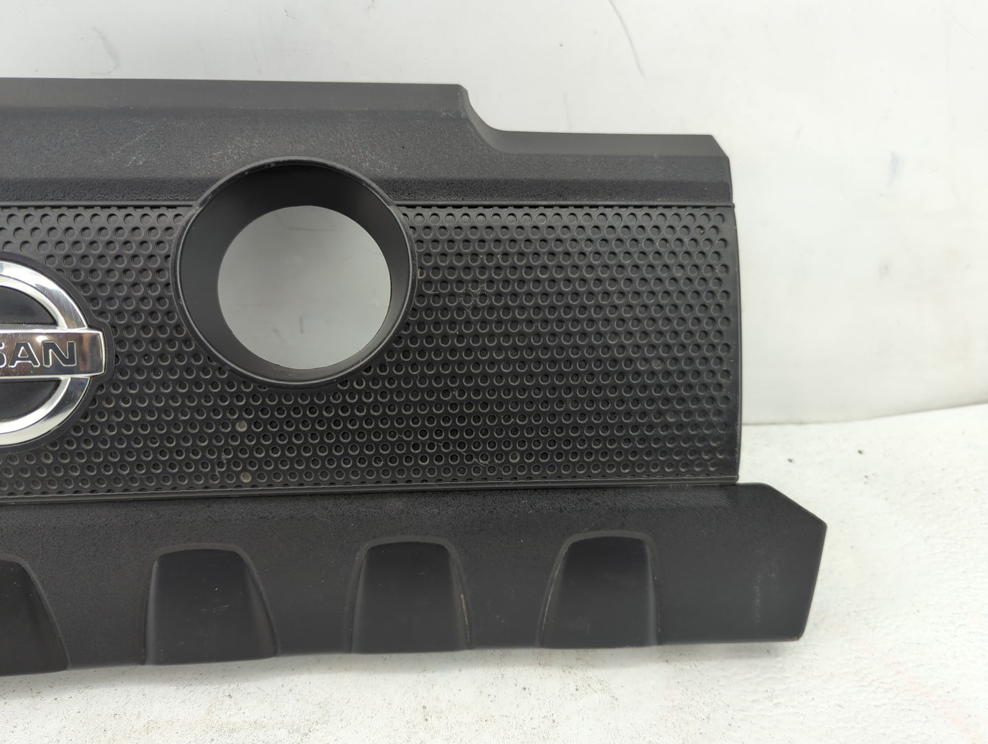 2015 Nissan Sentra Engine Cover - Oemusedautoparts1.com