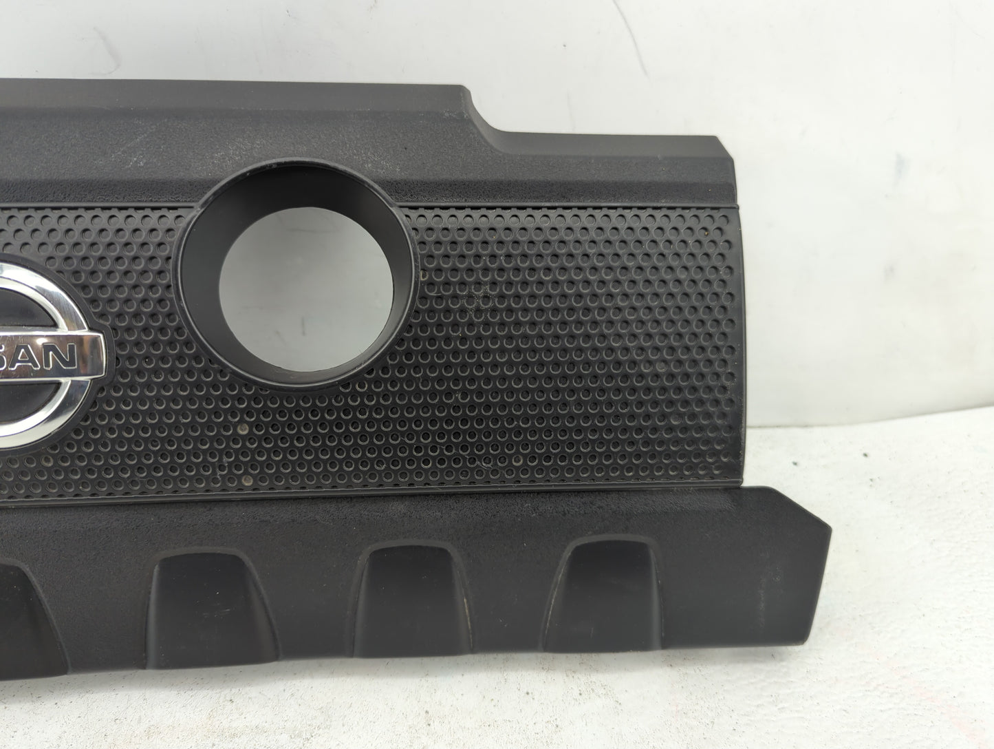 2015 Nissan Sentra Engine Cover - Oemusedautoparts1.com