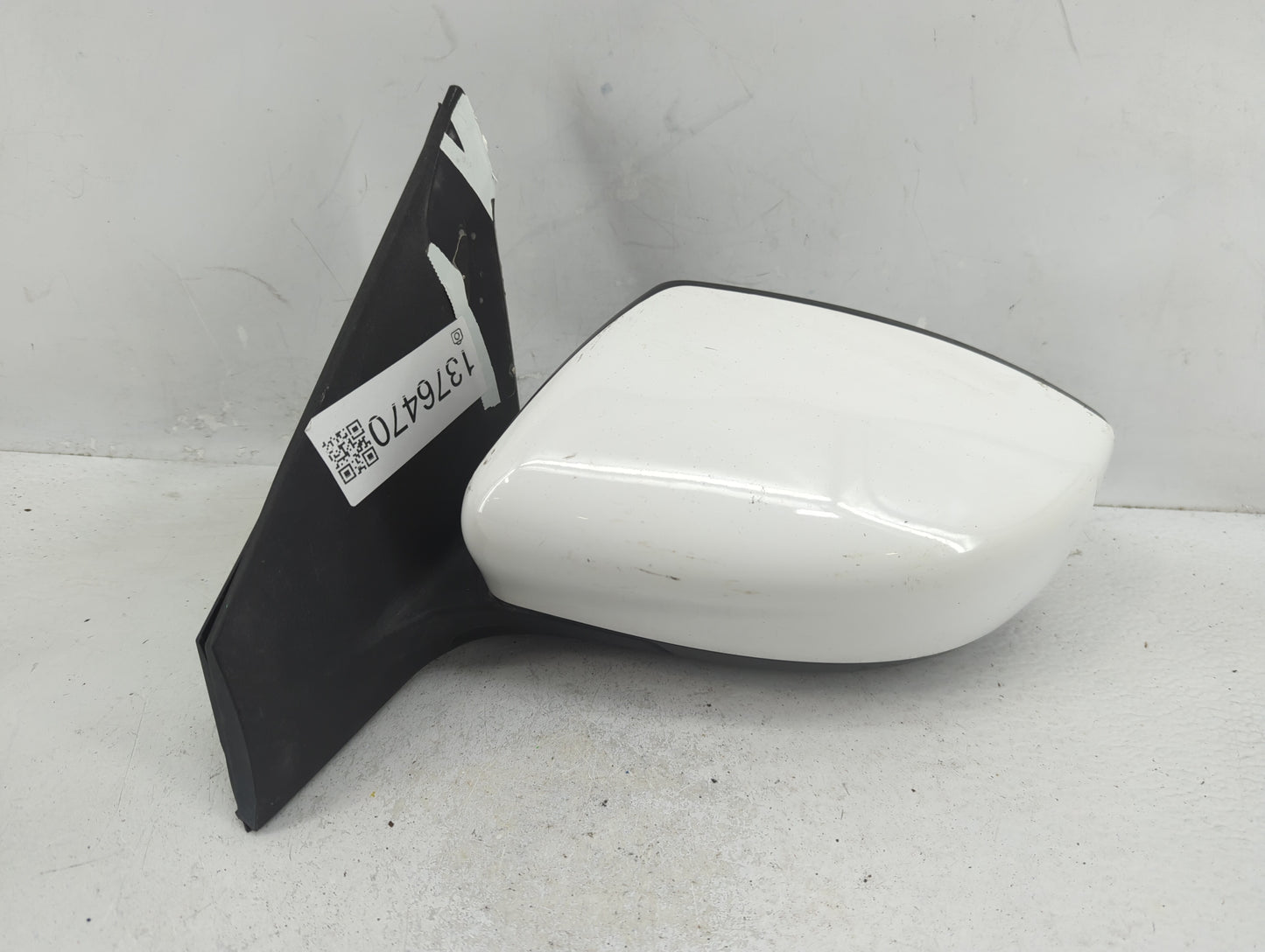 2013-2015 Nissan Sentra Driver Side View Mirror - Left Door Mirror OEM Used - Oemusedautoparts1.com