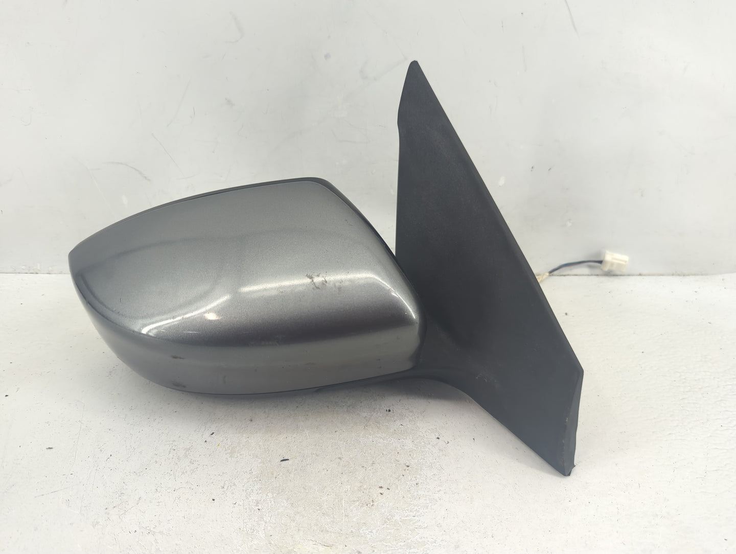 2013-2015 Nissan Sentra Passenger Side View Mirror - Right Door Mirror OEM Used - Oemusedautoparts1.com