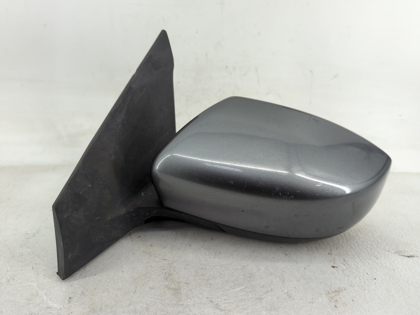 2013-2015 Nissan Sentra Driver Side View Mirror - Left Door Mirror OEM Used - Oemusedautoparts1.com