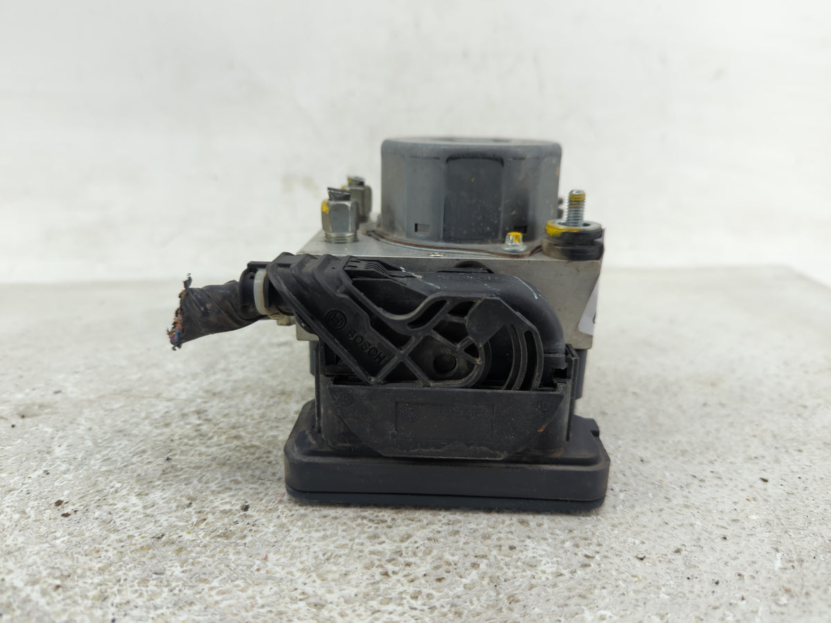 2014-2015 Nissan Sentra Anti-Lock Brake ABS Pump Module Actuator OEM P/N:47660-38G0C Fits Fits 2014 2015 OEM Used Auto Parts