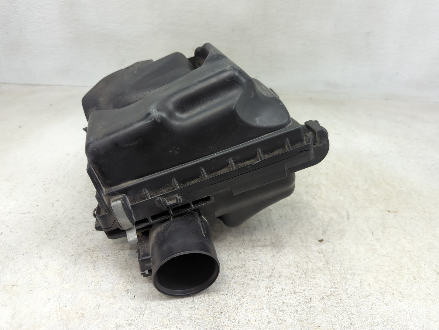 2015 Nissan Sentra Air Cleaner Intake-duct Hose Tube - Oemusedautoparts1.com