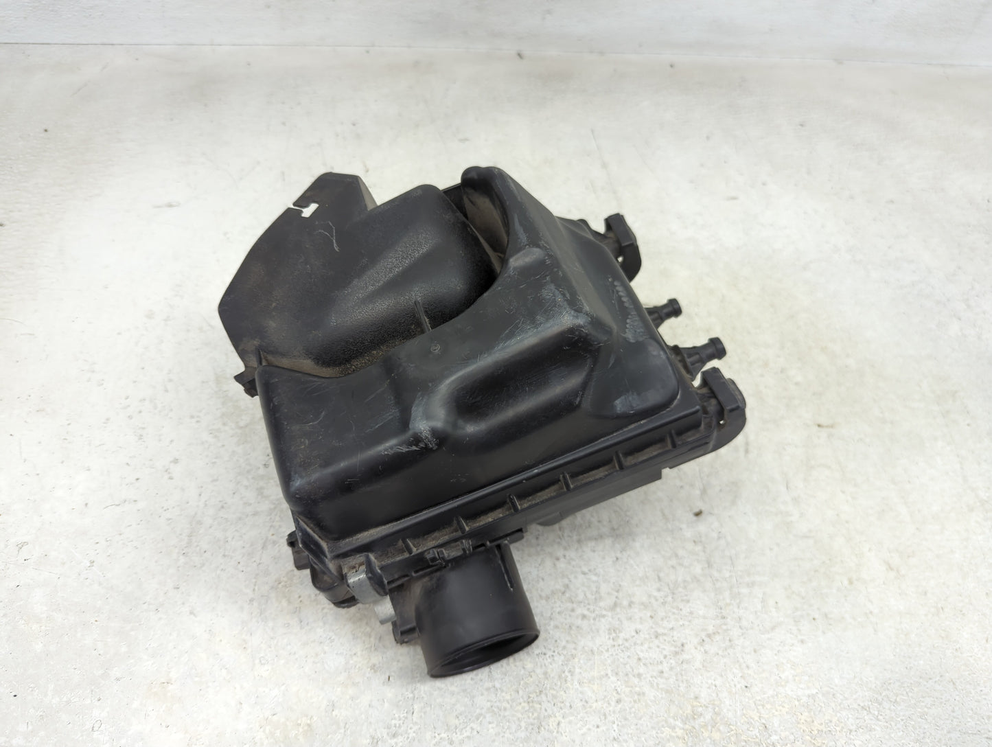 2015 Nissan Sentra Air Cleaner Intake-duct Hose Tube - Oemusedautoparts1.com