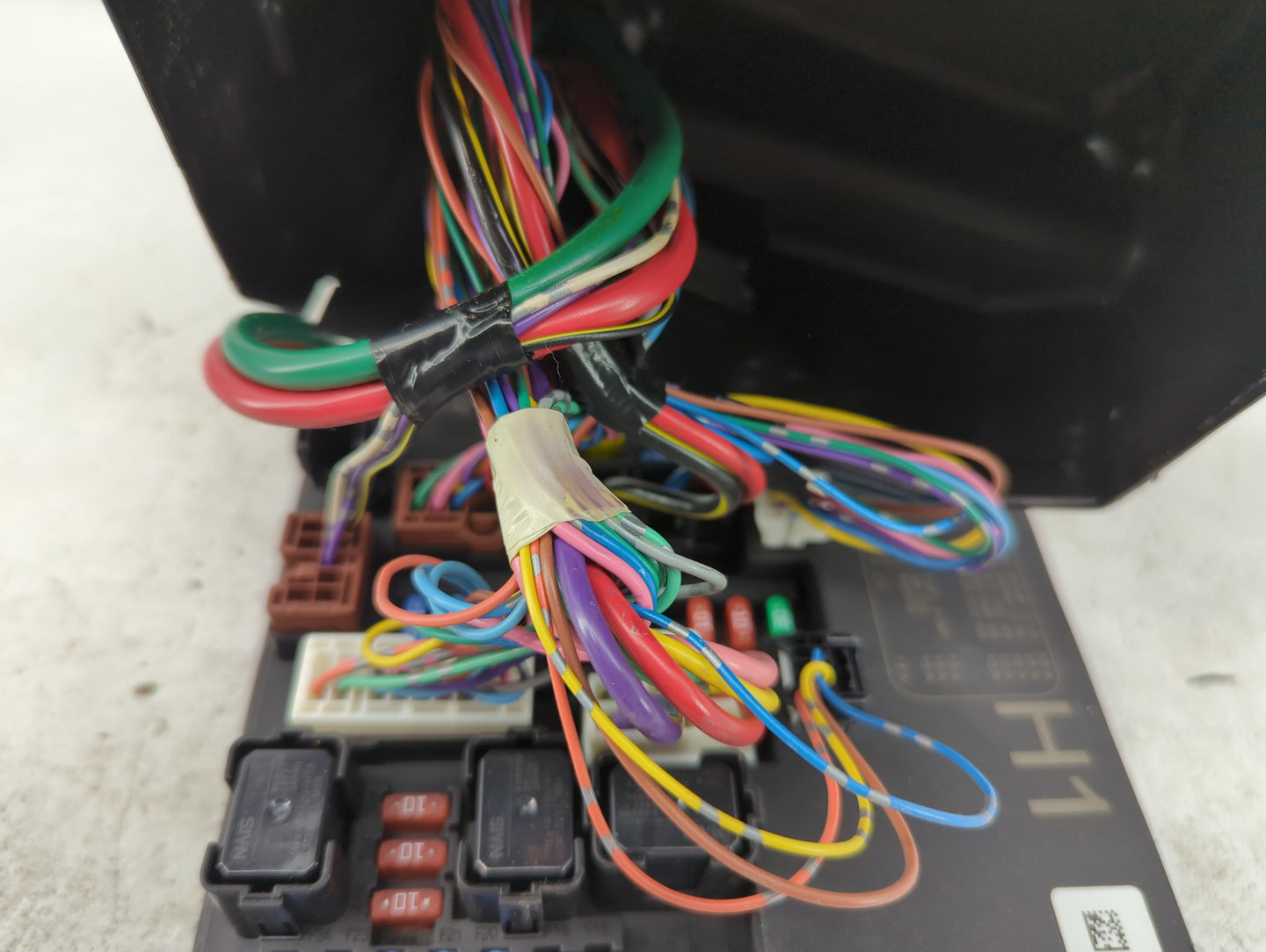 2013-2019 Nissan Sentra Fusebox Fuse Box Panel Relay Module Fits Fits 2013 2014 2015 2016 2017 2018 2019 OEM Used Auto Parts